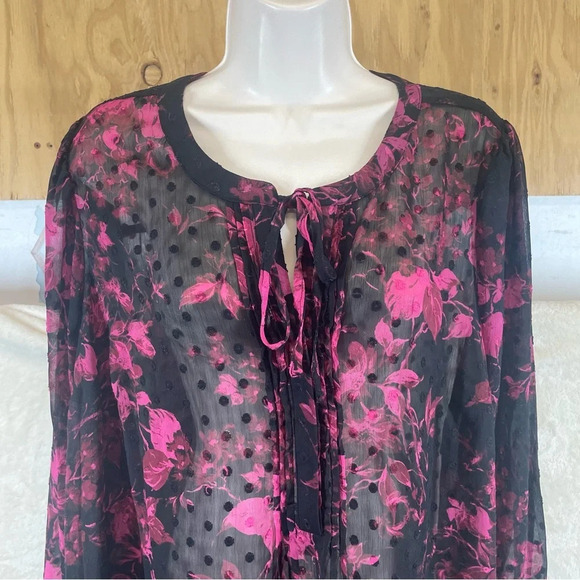 Torrid Chiffon Clip Dot Button-Front Blouse Plus Size 1x business casual - Picture 7 of 11